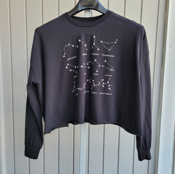 Zodiac Constellation Cropped Shirt | EUC Long Sleeves Ladies XL - Picture 9 of 11
